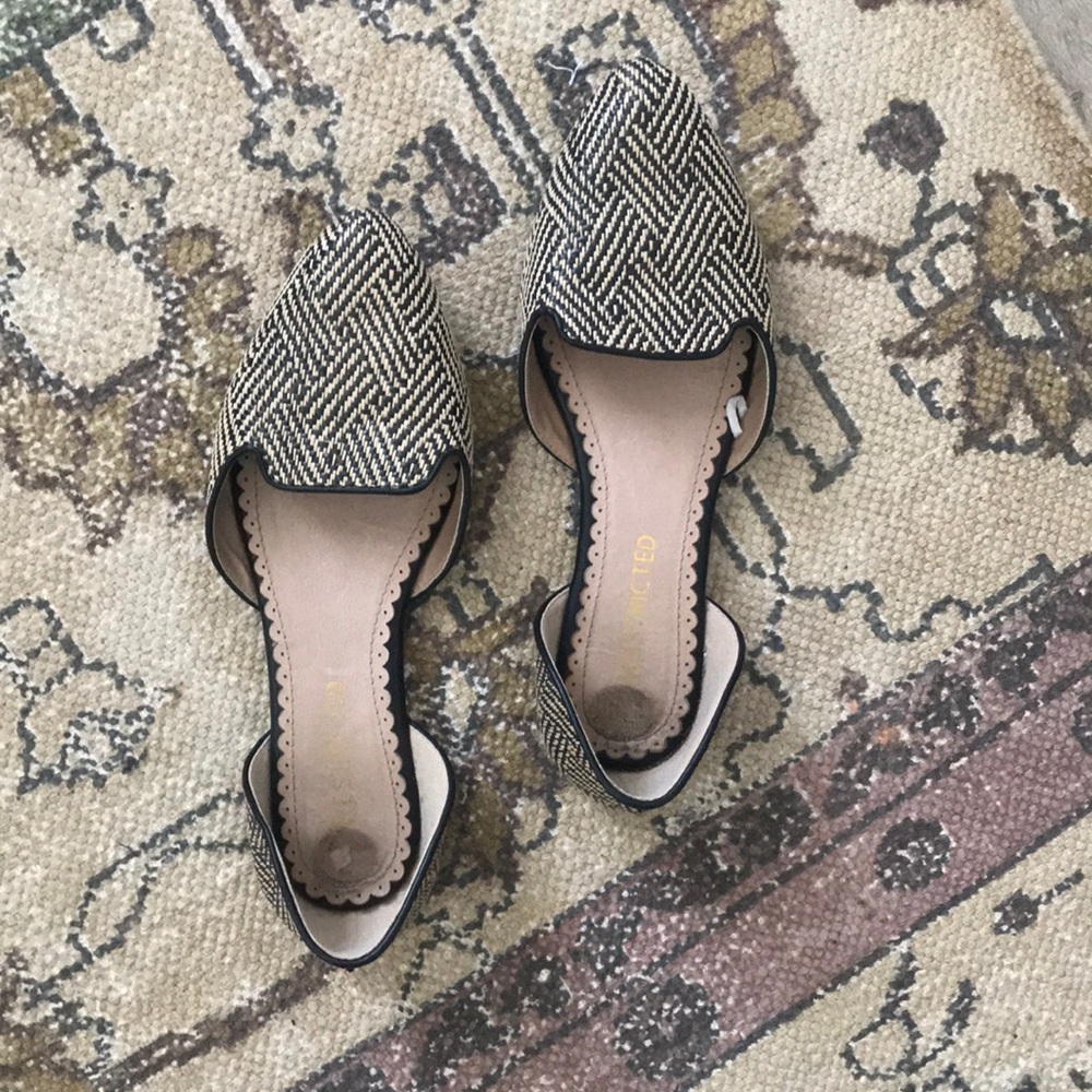 Black & Tan Flats